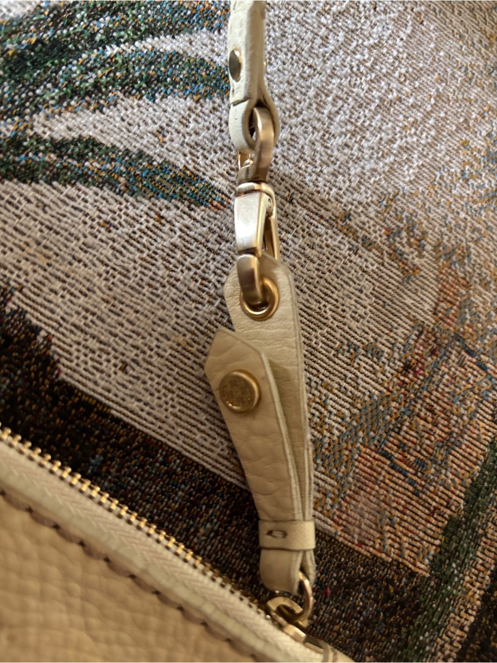 Cole Haan Butter Yellow Pebble Leather Wristlet Clutch - Picture 8 of 10